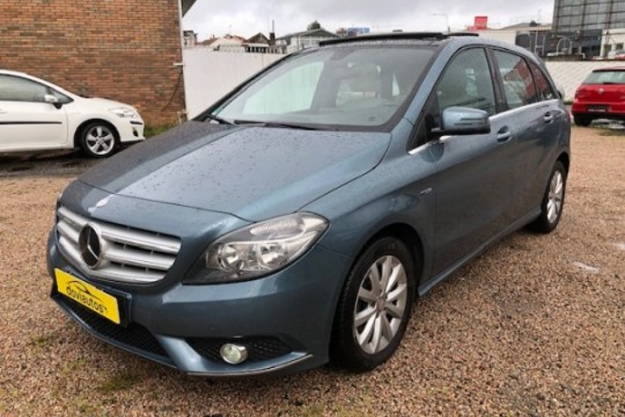 MERCEDES-BENZ B 180 CDI