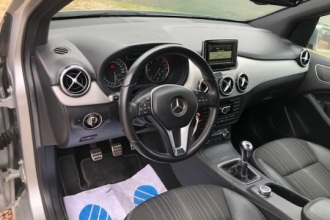 MERCEDES-BENZ B 200 CDI
