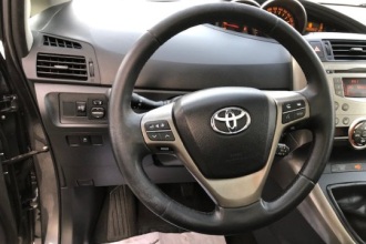 TOYOTA VERSO 2.0 D-4D Active