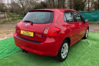 TOYOTA AURIS 2.0 D-4D SOL
