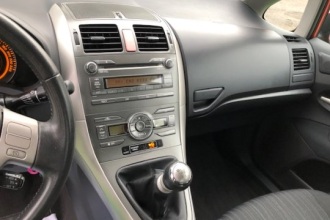 TOYOTA AURIS 2.0 D-4D SOL