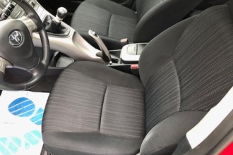 TOYOTA AURIS 2.0 D-4D SOL