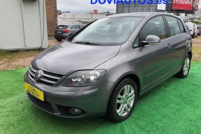 VOLKSWAGEN GOLF 1.6 TOUR