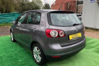 VOLKSWAGEN GOLF 1.6 TOUR