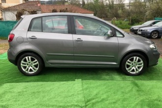 VOLKSWAGEN GOLF 1.6 TOUR