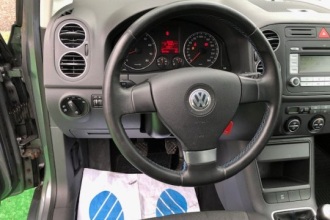 VOLKSWAGEN GOLF 1.6 TOUR