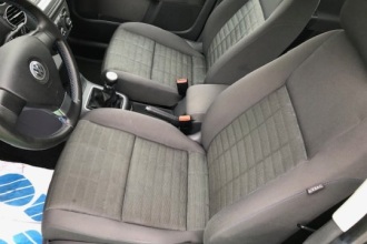 VOLKSWAGEN GOLF 1.6 TOUR