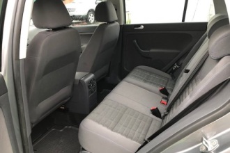 VOLKSWAGEN GOLF 1.6 TOUR