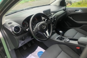MERCEDES-BENZ B 180 CDI