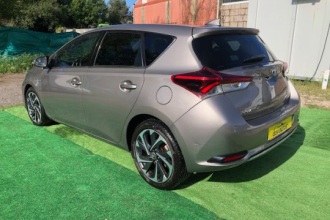 TOYOTA AURIS 1.8 Hybrid Design Edition