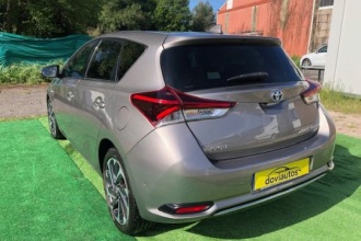 TOYOTA AURIS 1.8 Hybrid Design Edition