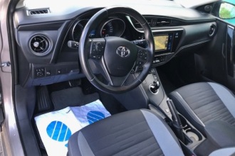 TOYOTA AURIS 1.8 Hybrid Design Edition