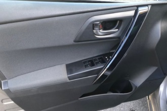 TOYOTA AURIS 1.8 Hybrid Design Edition