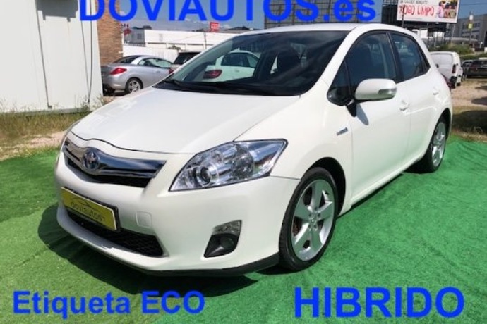 TOYOTA AURIS 1.8 Hybrid Executive