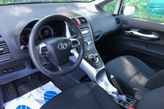 TOYOTA AURIS 1.8 Hybrid Executive