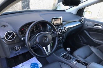 MERCEDES-BENZ B 180 CDI