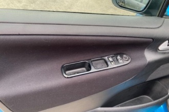 PEUGEOT 207 1.4 HDI X-LINE