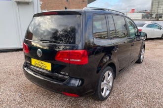 VOLKSWAGEN TOURAN 2.0 TDI LIFE