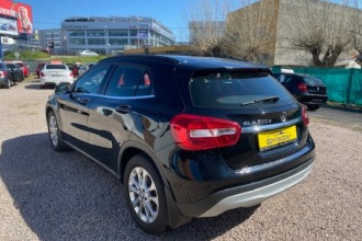 MERCEDES-BENZ GLA 200 d Style