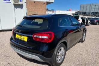 MERCEDES-BENZ GLA 200 d Style