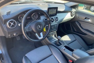 MERCEDES-BENZ GLA 200 d Style