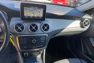 MERCEDES-BENZ GLA 200 d Style