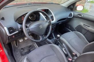 PEUGEOT 206 1.4 HDI PLUS