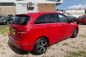 MERCEDES-BENZ B 180 CDI