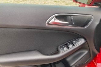 MERCEDES-BENZ B 180 CDI