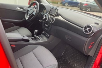 MERCEDES-BENZ B 180 CDI