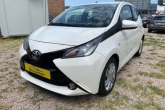 TOYOTA AYGO 1.0 X-Play Touch