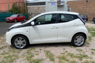 TOYOTA AYGO 1.0 X-Play Touch