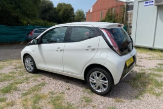 TOYOTA AYGO 1.0 X-Play Touch