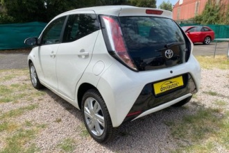 TOYOTA AYGO 1.0 X-Play Touch