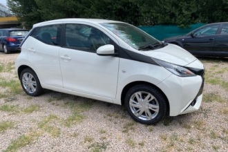 TOYOTA AYGO 1.0 X-Play Touch