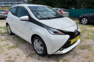 TOYOTA AYGO 1.0 X-Play Touch