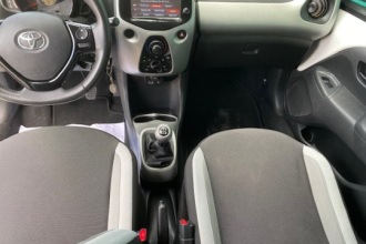 TOYOTA AYGO 1.0 X-Play Touch