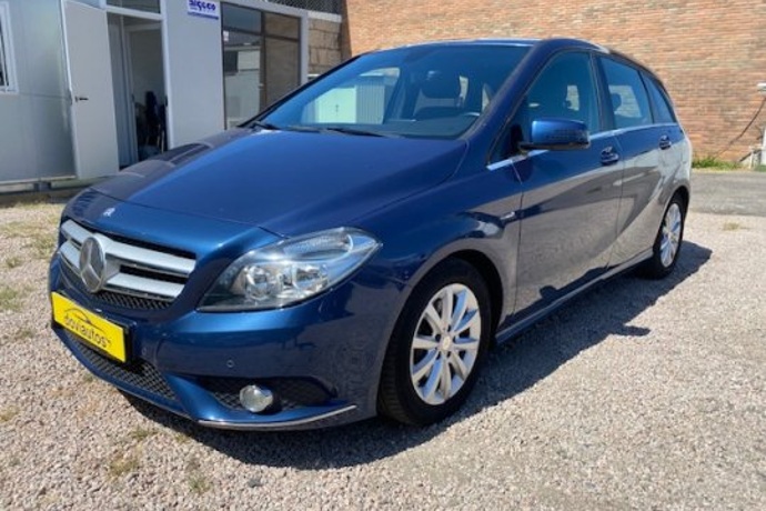 MERCEDES-BENZ B 180 CDI