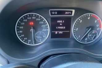 MERCEDES-BENZ B 180 CDI