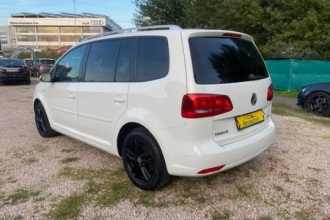 VOLKSWAGEN TOURAN 2.0 TDI CUP