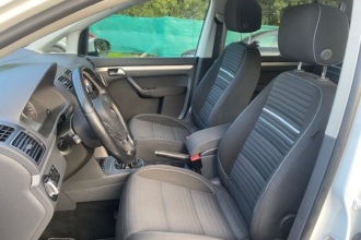VOLKSWAGEN TOURAN 2.0 TDI CUP