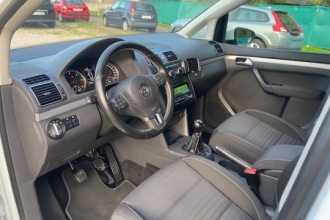 VOLKSWAGEN TOURAN 2.0 TDI CUP