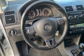 VOLKSWAGEN TOURAN 2.0 TDI CUP