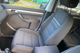 VOLKSWAGEN TOURAN 2.0 TDI CUP