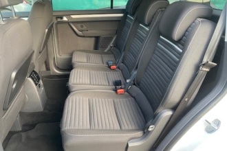 VOLKSWAGEN TOURAN 2.0 TDI CUP