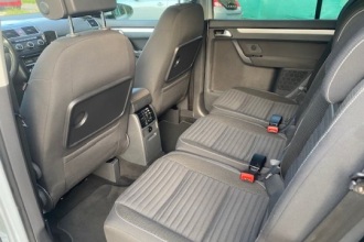 VOLKSWAGEN TOURAN 2.0 TDI CUP