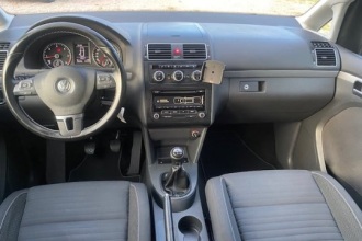 VOLKSWAGEN TOURAN 2.0 TDI CUP