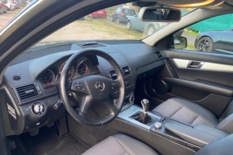 MERCEDES-BENZ C 220 CDI