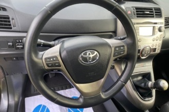 TOYOTA VERSO 2.0 D-4D Active
