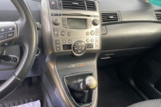 TOYOTA VERSO 2.0 D-4D Active